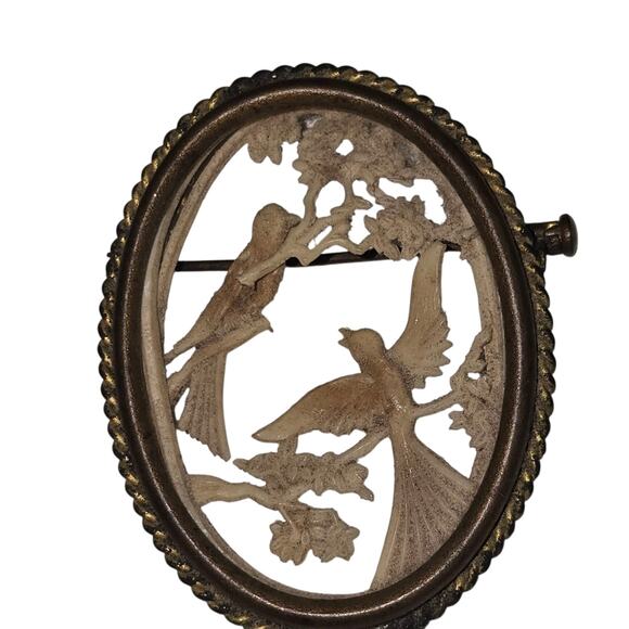 Depose France Celluloid Gold Bird Oval Brooche Ornate Carved Antique Read - Picture 3 of 8